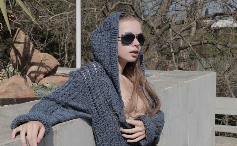 Александра, 24